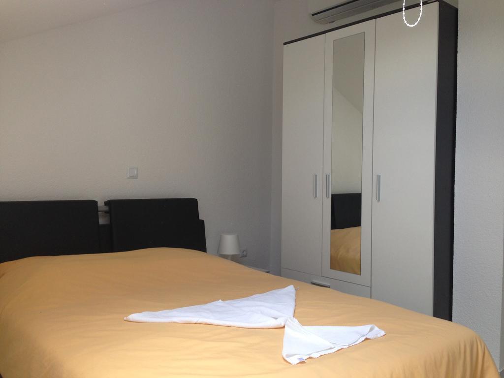 Apartments Meeresblick Crikvenica Oda fotoğraf
